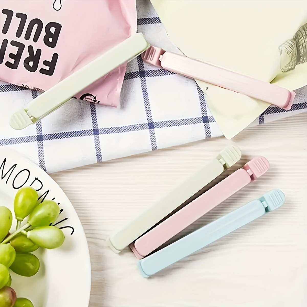 5/10Pcs/set Food Bag Chip Clips, Large/Small Snack Clips, Food Sealing Clips, Food Snack Package Bag Sealing Clips, For Packages Kitchen Storage And Organization Items Accessories, Home Supplies - Image 2