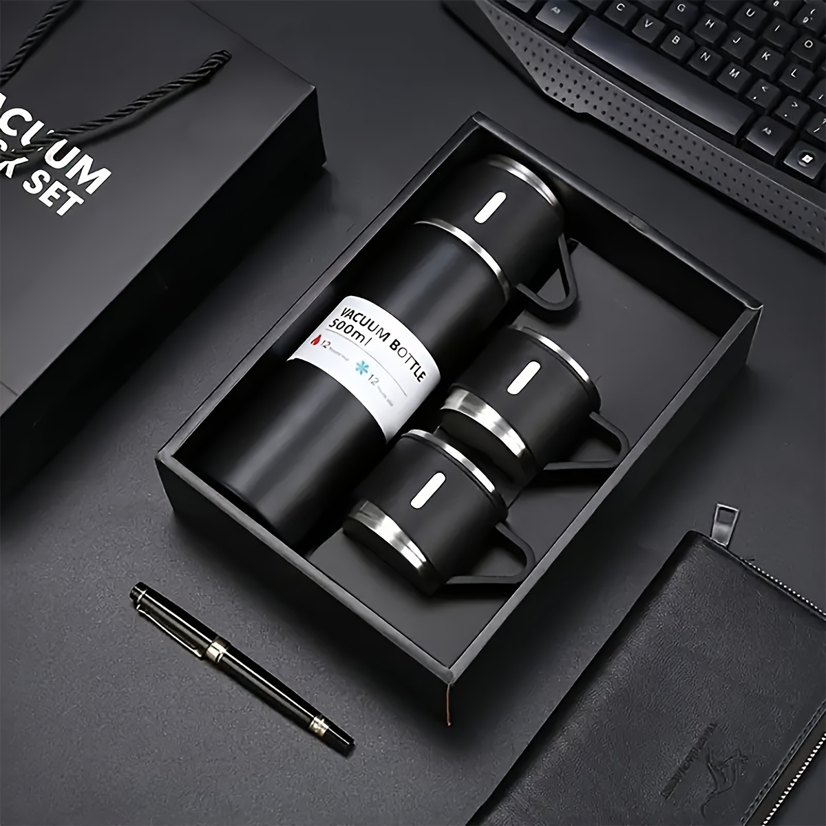 1pc 500ml/16.9oz Stainless Steel Insulation Water Cup With/Without 2Cup Lids, Double Layered Leakproof Water Bottle, Suitable ForMountaineering, Cycling, Camping, Birthday Gifts