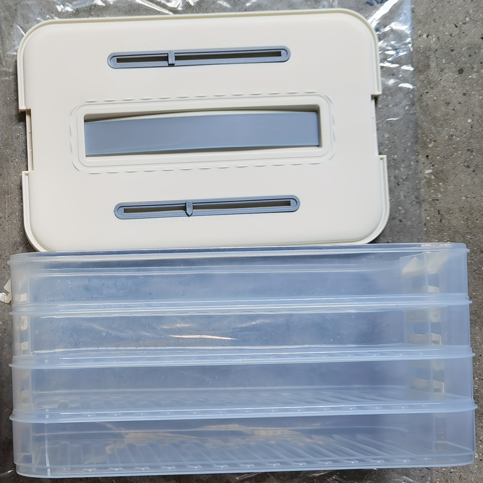 1pc dumpling box. 1/2/3/4 floors. Refrigerator storage box. Small item storage box. plastic. Handheld. Kitchen supplies. Housewear & Furnishings. Refrigerator storage container. ornament. Improve the quality of life