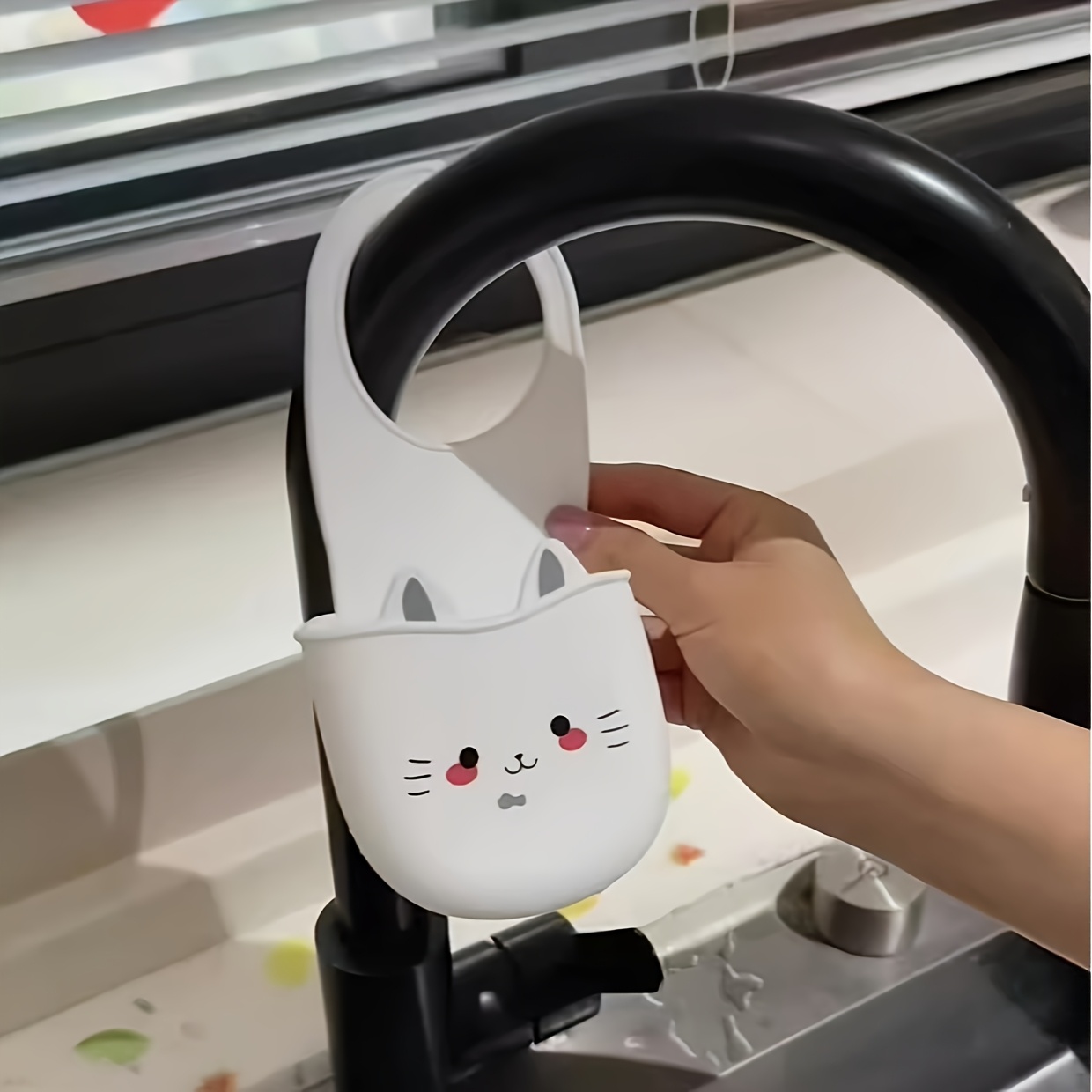 1pc Cute Cat Silicone Faucet Holder, Sponge Storage Rack with Drainage Holes for Bathroom and Kitchen Space Saver, Water Drainage Rack | Decorative Storage | Durable Sponge Holder, Bathroom Organizers And Storage