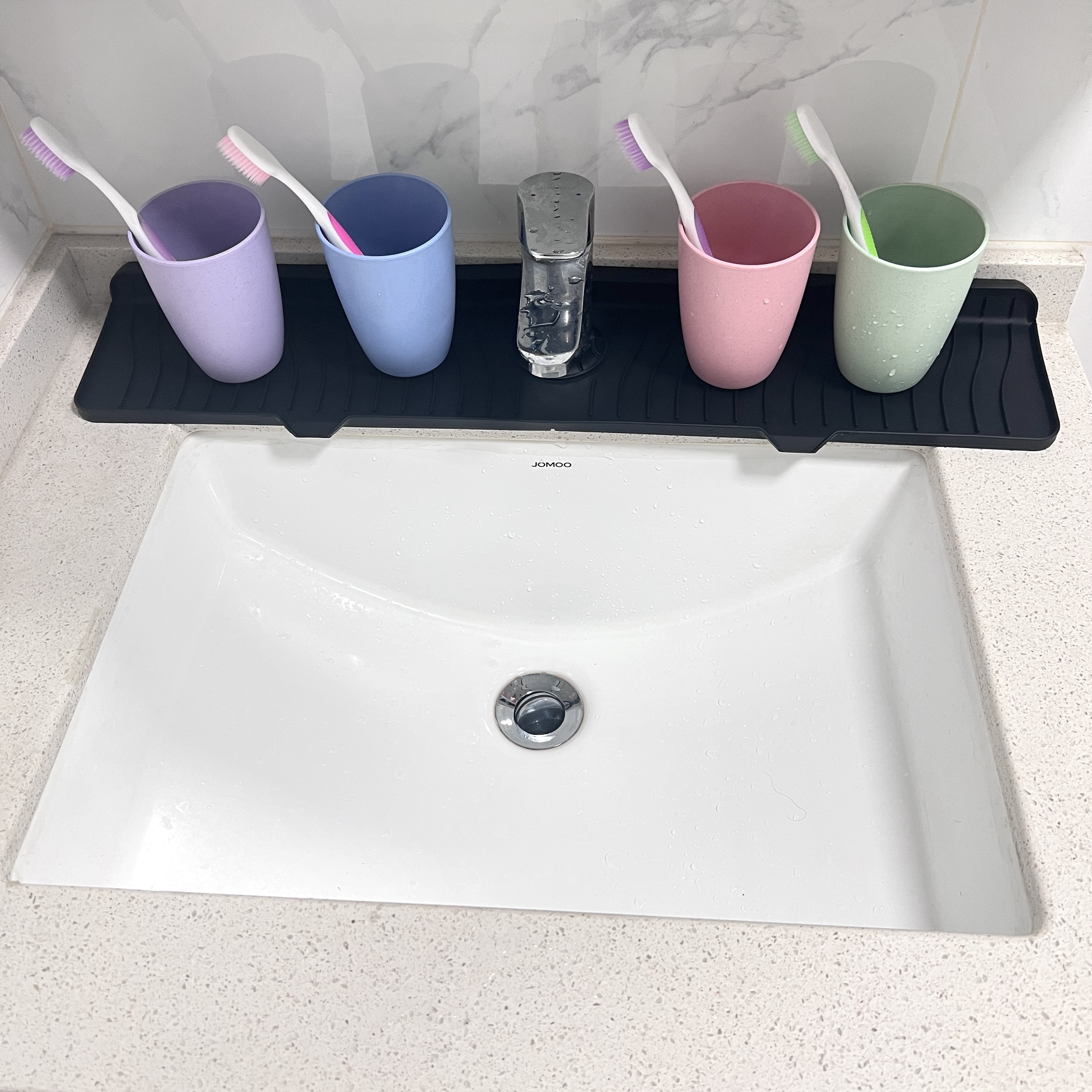 1pc Silicone Drainage Mat with Soap Dish - Non-Slip, Foldable, Waterproof, Anti-Splash Kitchen & Bathroom Sink Mat for Faucets, 60.96cm Long, 36.83cm Wide, White with Gray Border, Soap Dish | Modern Sink Mat | Durable Drainage Mat, Bathroom Sink Mat