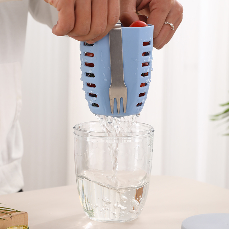 1pc Portable Salad Cup with Fork - Leak-Proof, Large Capacity, Drainable Fresh Fruit Container for Office, School & Outdoor Use, Blue Plastic Picnic Box with Ventilation Holes, Perfect for Tomatoes, Lettuce & Berries, School Salad Box | Stylish Salad Container | Durable Plastic Cup