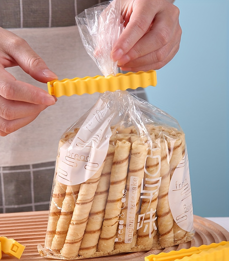 12pcs Potato Chip-Shaped Seal Clips and Snack Storage Box Set - Perfect for French Fries, Kitchen Freshness Preservation, and Refrigerator Organization