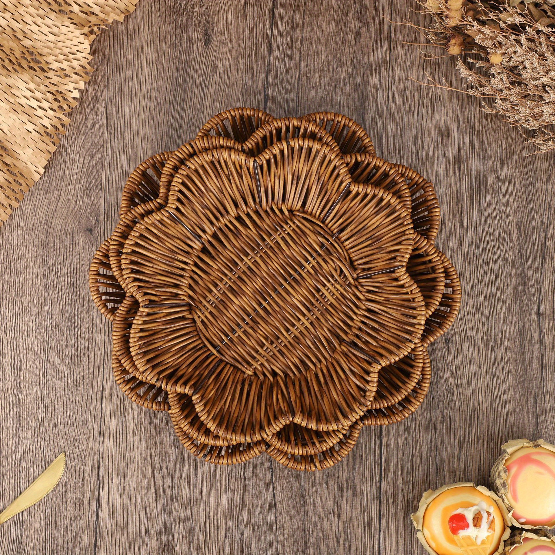 Boho-Chic Handwoven Rattan Basket - Versatile Storage for Snacks, Fruits & More - Perfect for Kitchen & Dining Decor