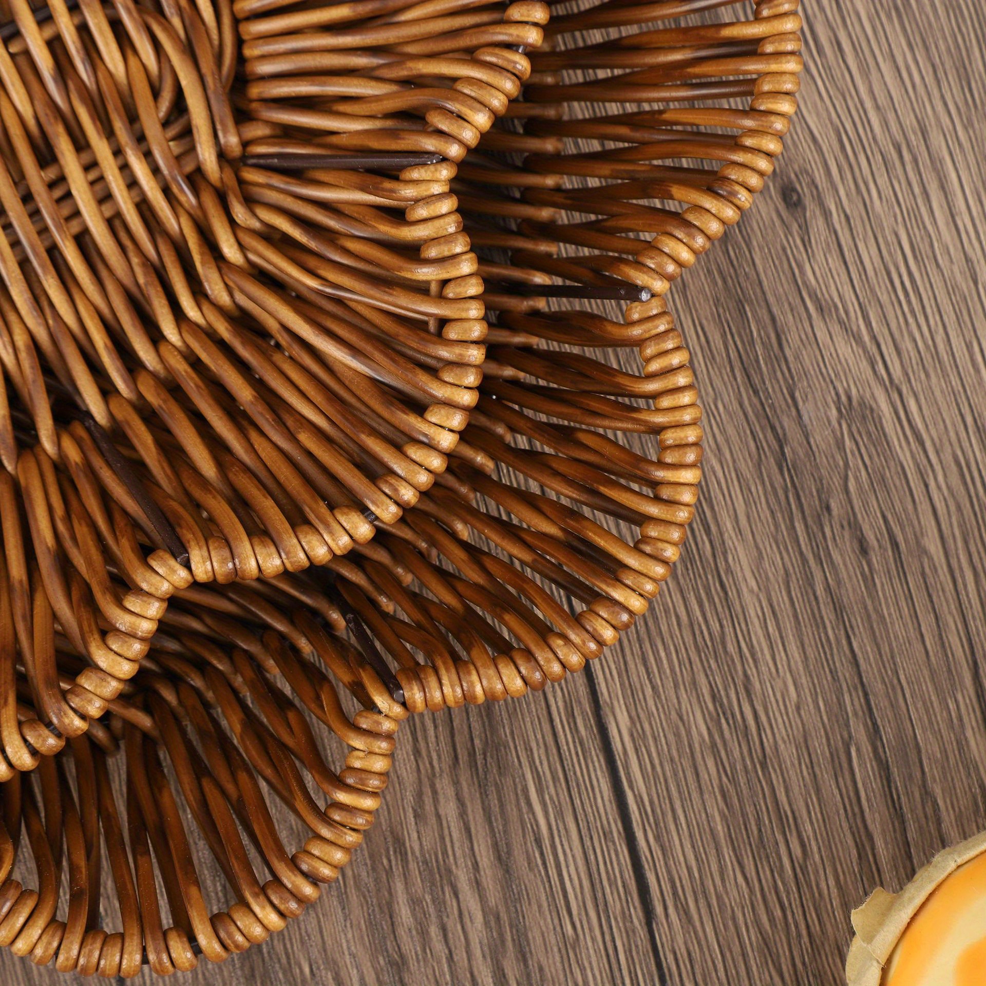 Boho-Chic Handwoven Rattan Basket - Versatile Storage for Snacks, Fruits & More - Perfect for Kitchen & Dining Decor