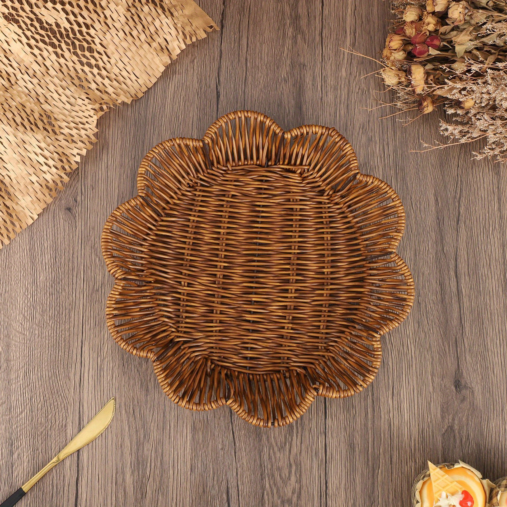 Boho-Chic Handwoven Rattan Basket - Versatile Storage for Snacks, Fruits & More - Perfect for Kitchen & Dining Decor