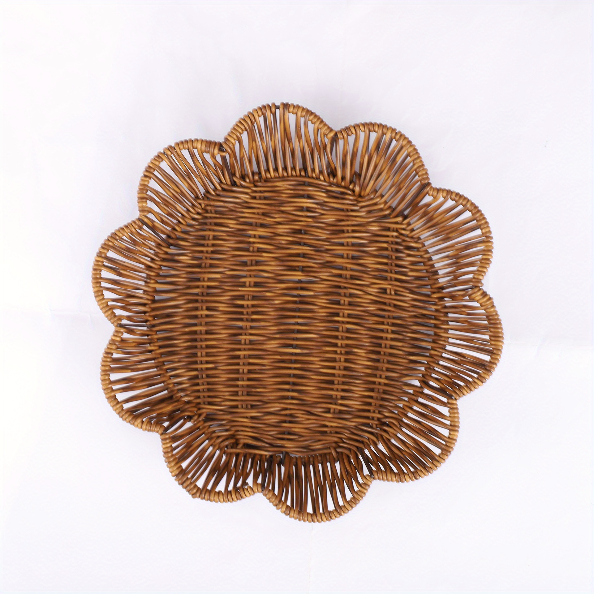 Boho-Chic Handwoven Rattan Basket - Versatile Storage for Snacks, Fruits & More - Perfect for Kitchen & Dining Decor